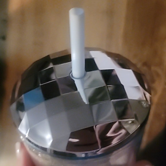 Starbucks Holiday 2023 Glitter & Metallic Dome Lid Venti Tumbler 24 oz - Picture 4 of 8